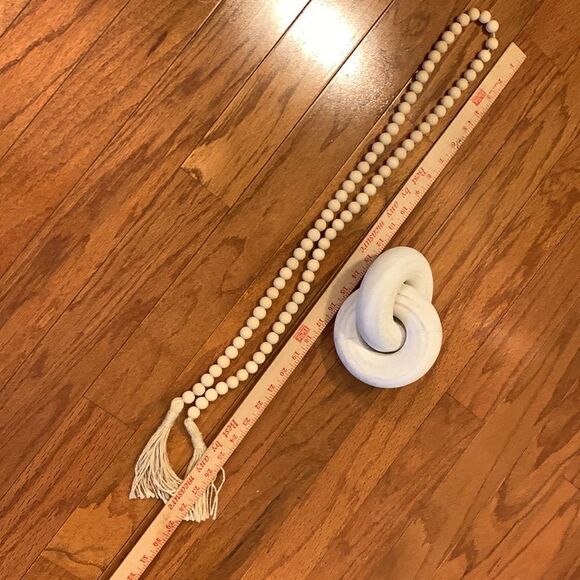 Two piece wood chain with beaded tassel strand pillow/other decor not included - Picture 5 of 9